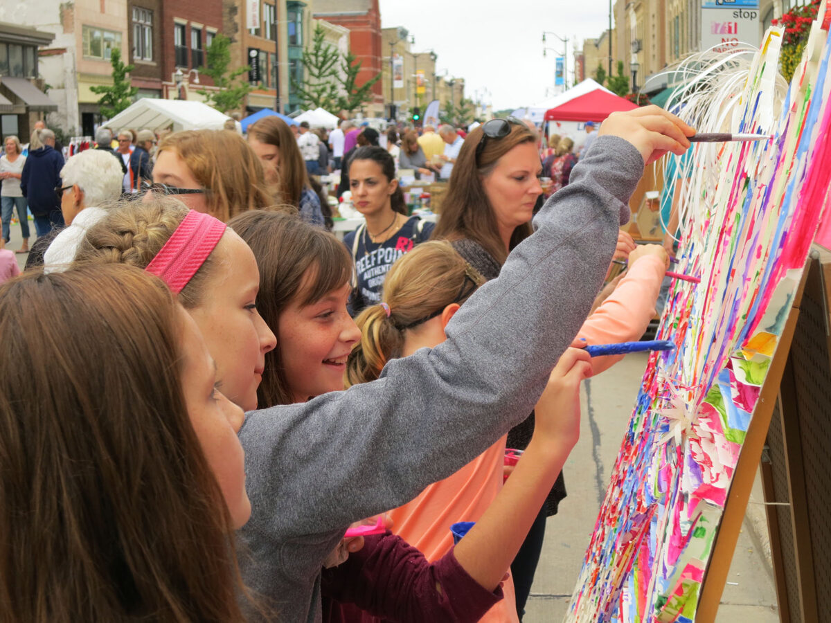 Party on the Pavement 2022 in Downtown Racine Racine Art Museum
